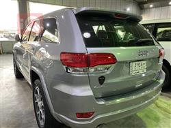 جیپ گراند شیرۆکی